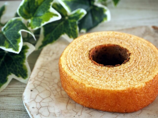 家族や仲間と！BBQでバームクーヘン作りにチャレンジしてみよう！